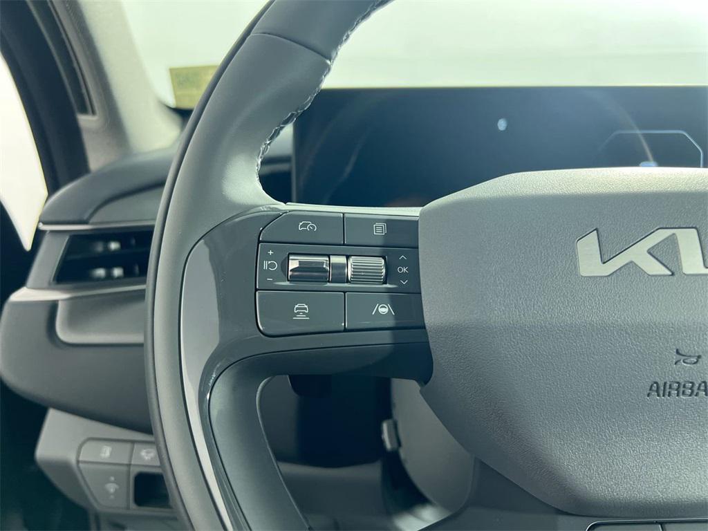 new 2026 Kia EV9 car, priced at $66,930