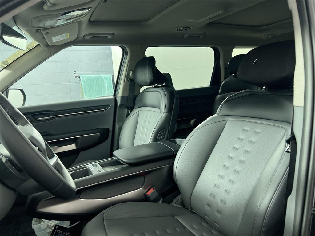 new 2026 Kia EV9 car, priced at $66,930