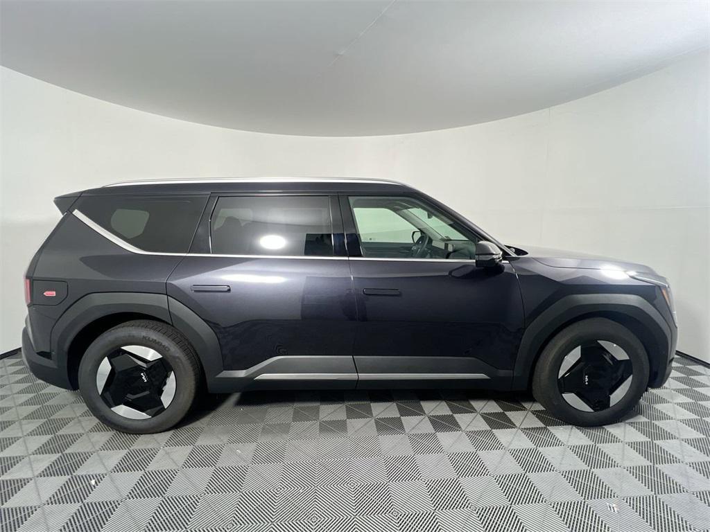 new 2026 Kia EV9 car, priced at $66,930