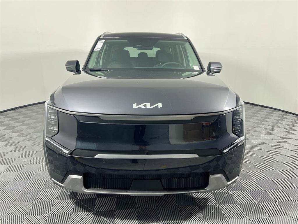 new 2026 Kia EV9 car, priced at $66,930