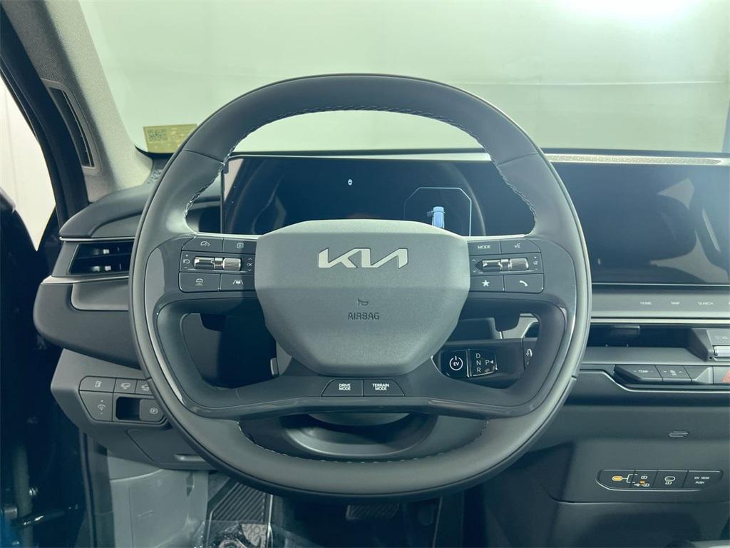 new 2026 Kia EV9 car, priced at $66,930