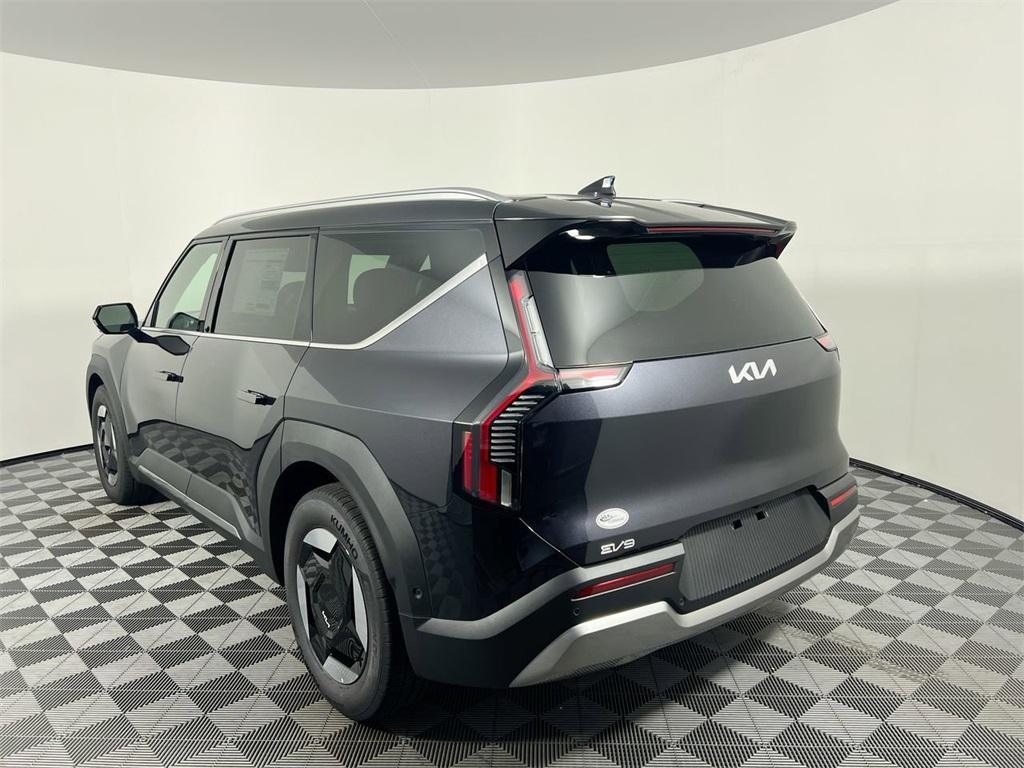 new 2026 Kia EV9 car, priced at $66,930