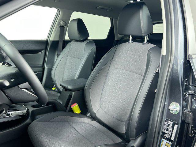 new 2025 Kia Seltos car, priced at $24,035