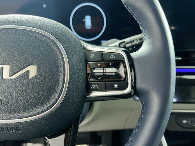 new 2025 Kia Carnival car, priced at $52,895