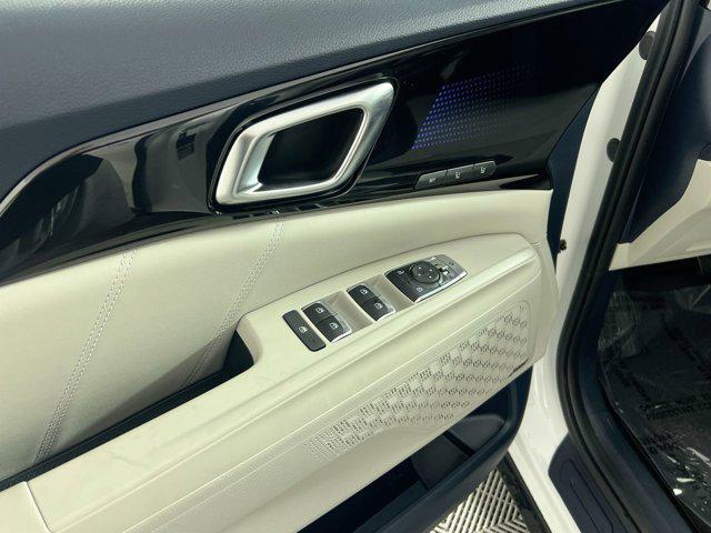 new 2025 Kia Carnival car, priced at $52,895
