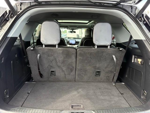 used 2022 Ford Explorer car, priced at $31,593