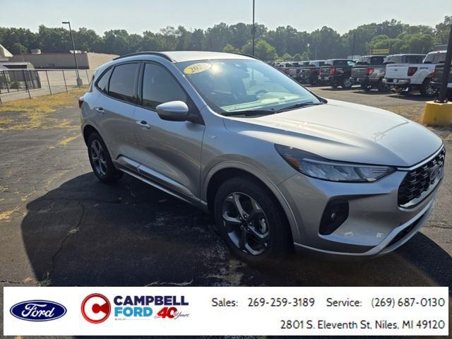 used 2023 Ford Escape car, priced at $28,372