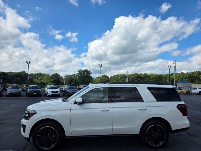 used 2022 Ford Expedition car, priced at $56,671