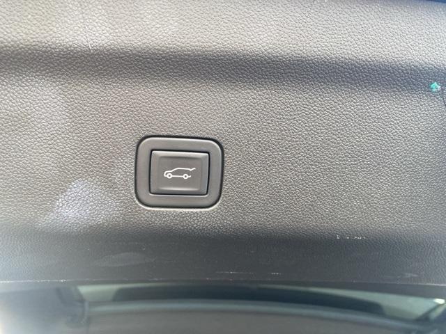 used 2023 Chevrolet Suburban car, priced at $60,992