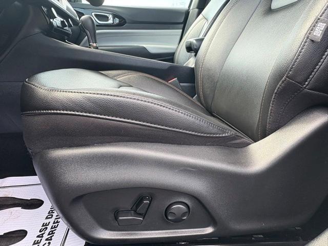 used 2024 Jeep Compass car, priced at $28,993