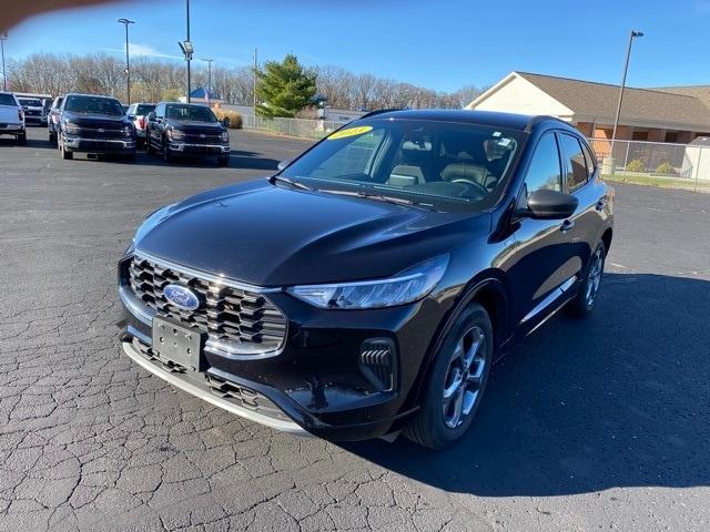 used 2023 Ford Escape car, priced at $25,991