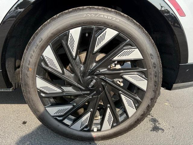 used 2025 Lincoln Nautilus car