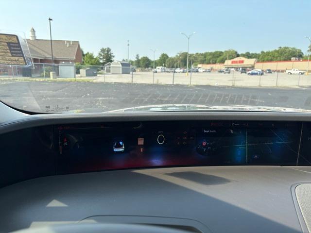 used 2025 Lincoln Nautilus car