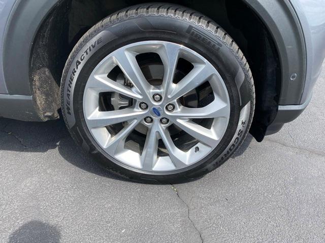 used 2022 Ford Explorer car