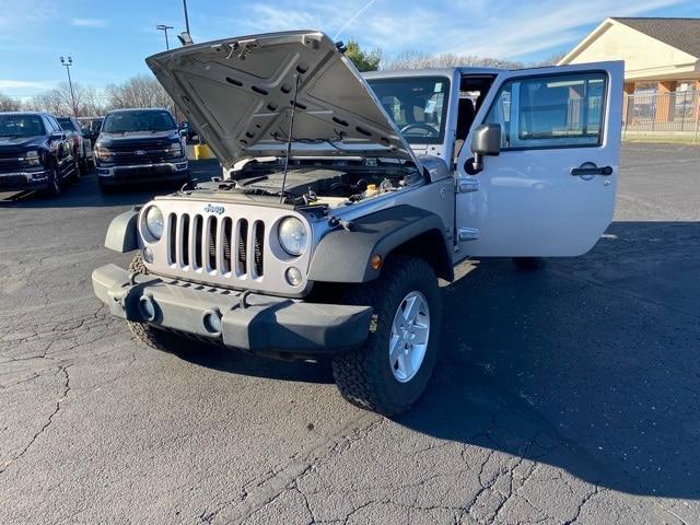 used 2015 Jeep Wrangler Unlimited car, priced at $16,593