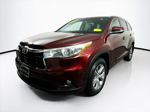 used 2015 Toyota Highlander car, priced at $18,542