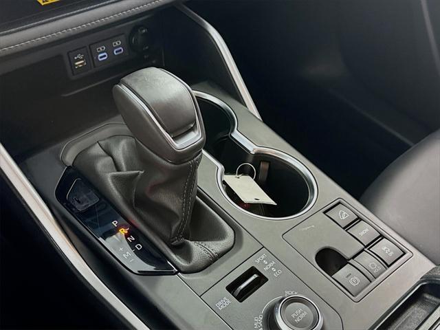 used 2024 Toyota Highlander car, priced at $43,444