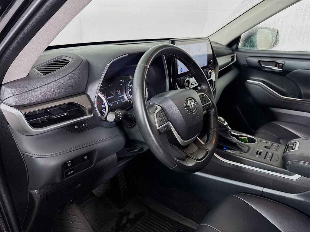 used 2023 Toyota Highlander car, priced at $38,723