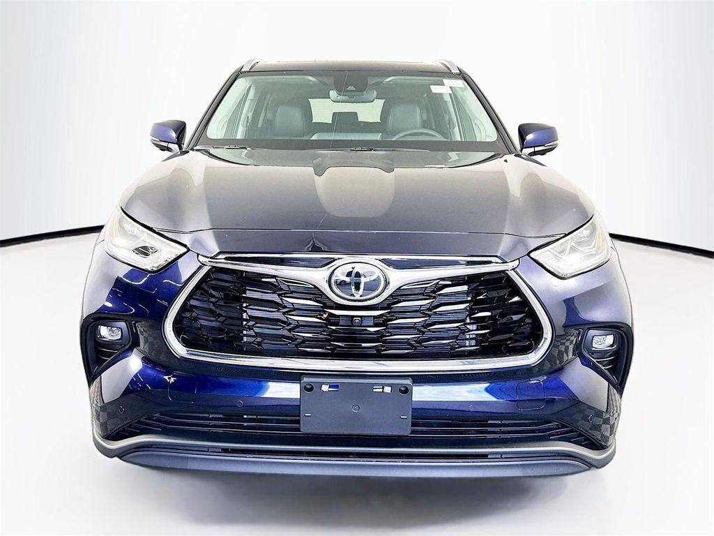 new 2026 Toyota Highlander car, priced at $52,628
