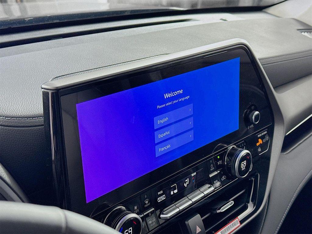 new 2026 Toyota Highlander car, priced at $52,628