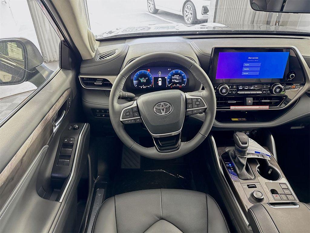 new 2026 Toyota Highlander car, priced at $52,628