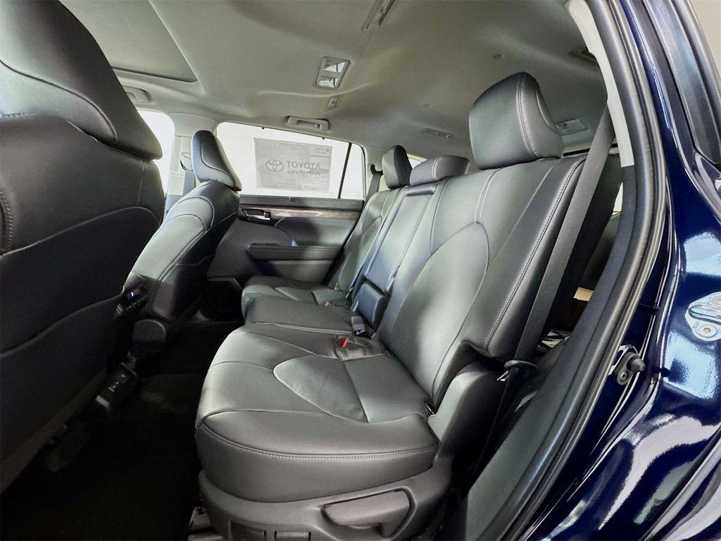 new 2026 Toyota Highlander car, priced at $52,628