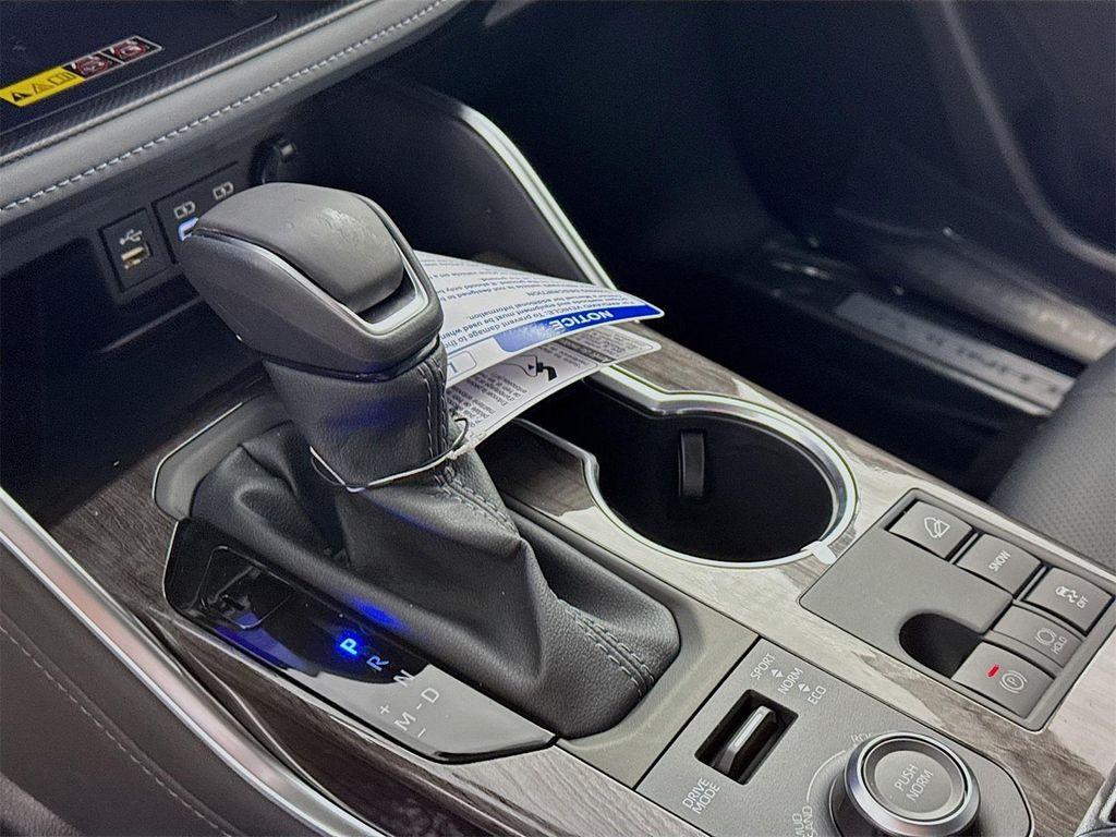 new 2026 Toyota Highlander car, priced at $52,628