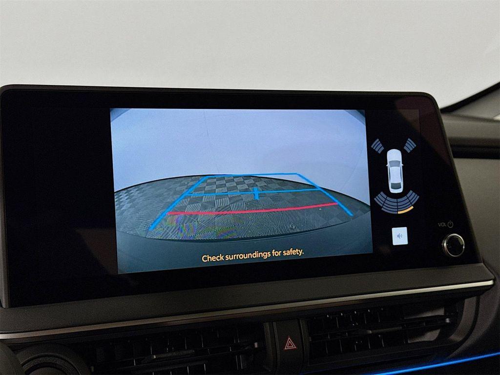 new 2026 Toyota Prius Plug-In Hybrid car, priced at $41,593