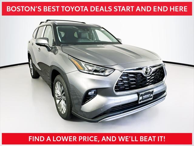 new 2025 Toyota Highlander car, priced at $54,878