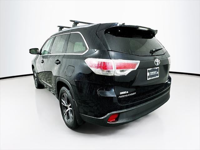 used 2016 Toyota Highlander car, priced at $22,260