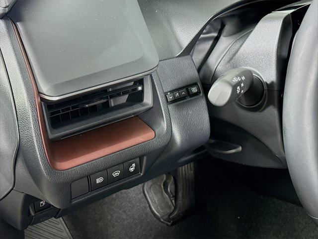 used 2024 Toyota Prius Prime car, priced at $32,502