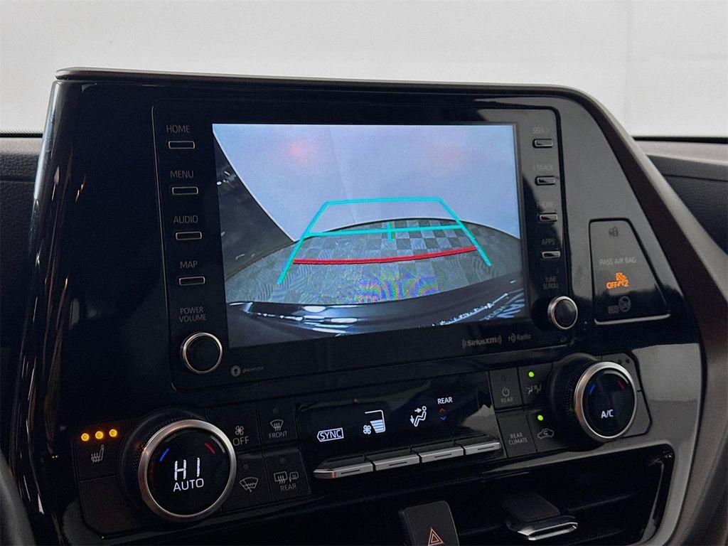 used 2021 Toyota Highlander car, priced at $29,300