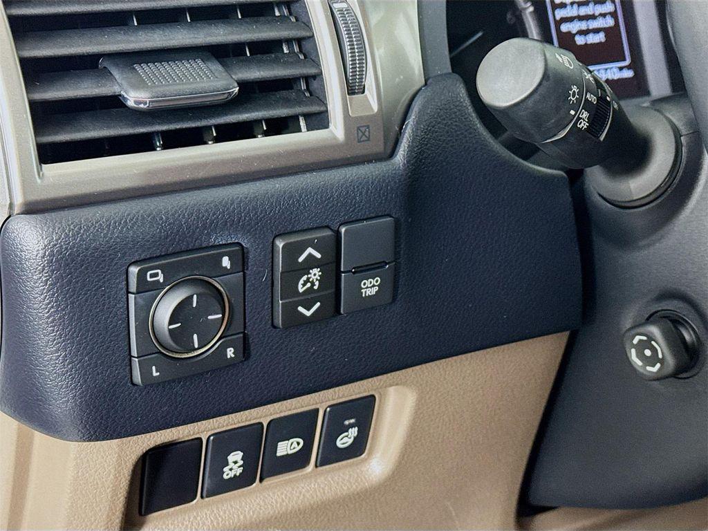used 2023 Lexus GX 460 car, priced at $56,169
