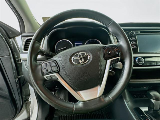 used 2018 Toyota Highlander car, priced at $24,273