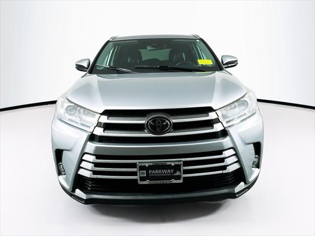 used 2018 Toyota Highlander car, priced at $24,273