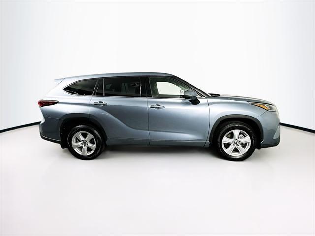 used 2020 Toyota Highlander car, priced at $32,203