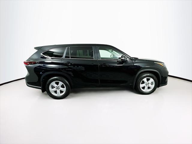 used 2024 Toyota Highlander car, priced at $40,731