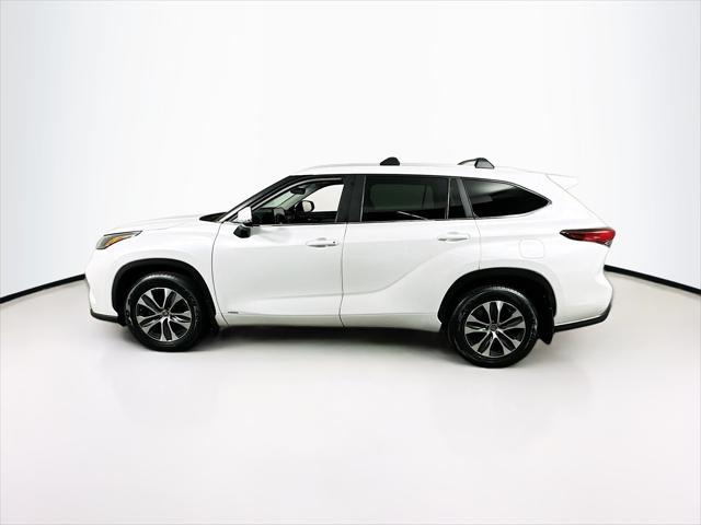 used 2023 Toyota Highlander Hybrid car, priced at $39,829