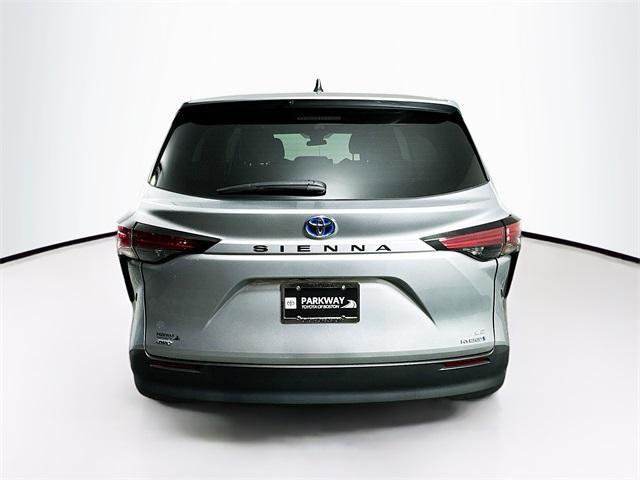 used 2022 Toyota Sienna car, priced at $40,024