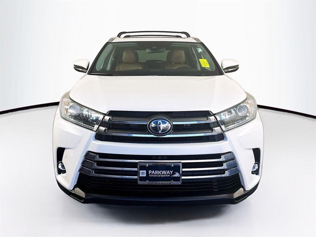 used 2019 Toyota Highlander car, priced at $25,290