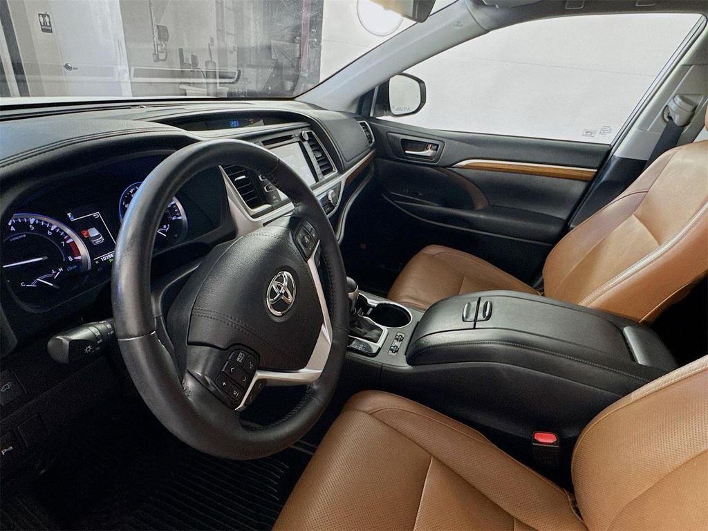 used 2019 Toyota Highlander car, priced at $25,290