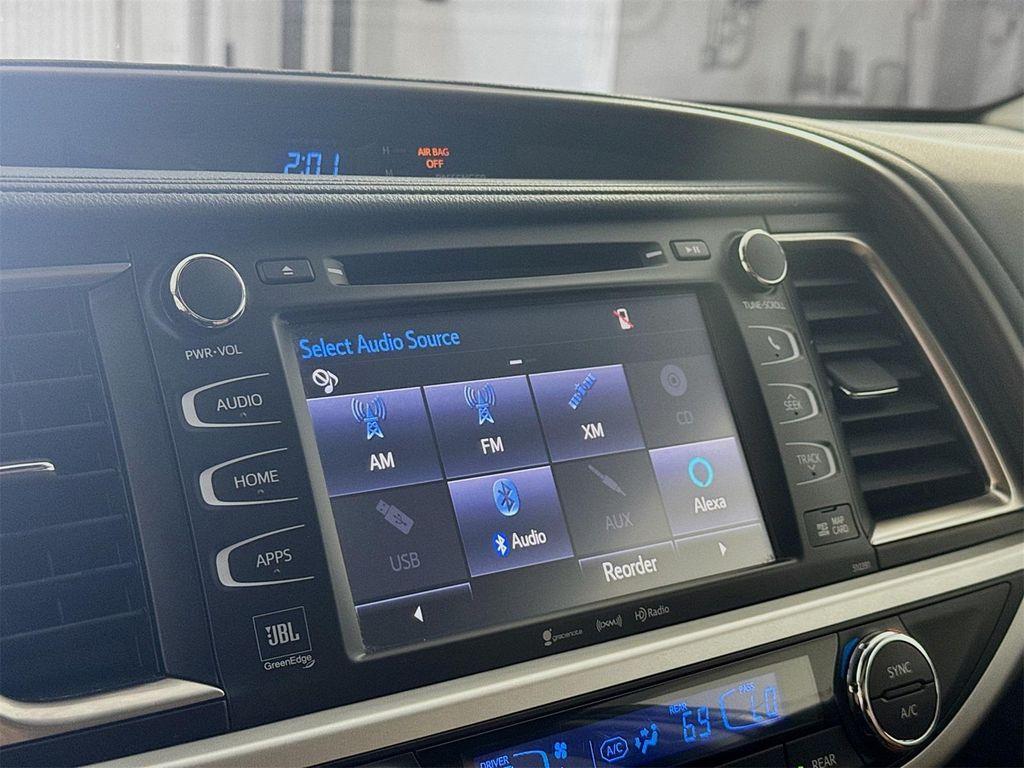 used 2019 Toyota Highlander car, priced at $25,290