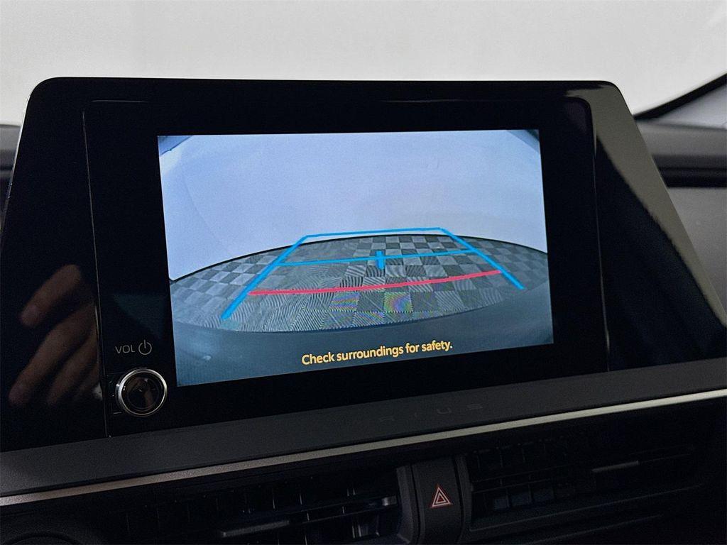 new 2025 Toyota Prius Plug-In Hybrid car, priced at $35,328