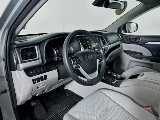 used 2019 Toyota Highlander car, priced at $27,199