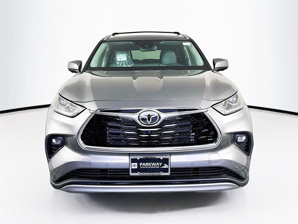 new 2026 Toyota Highlander car, priced at $55,723