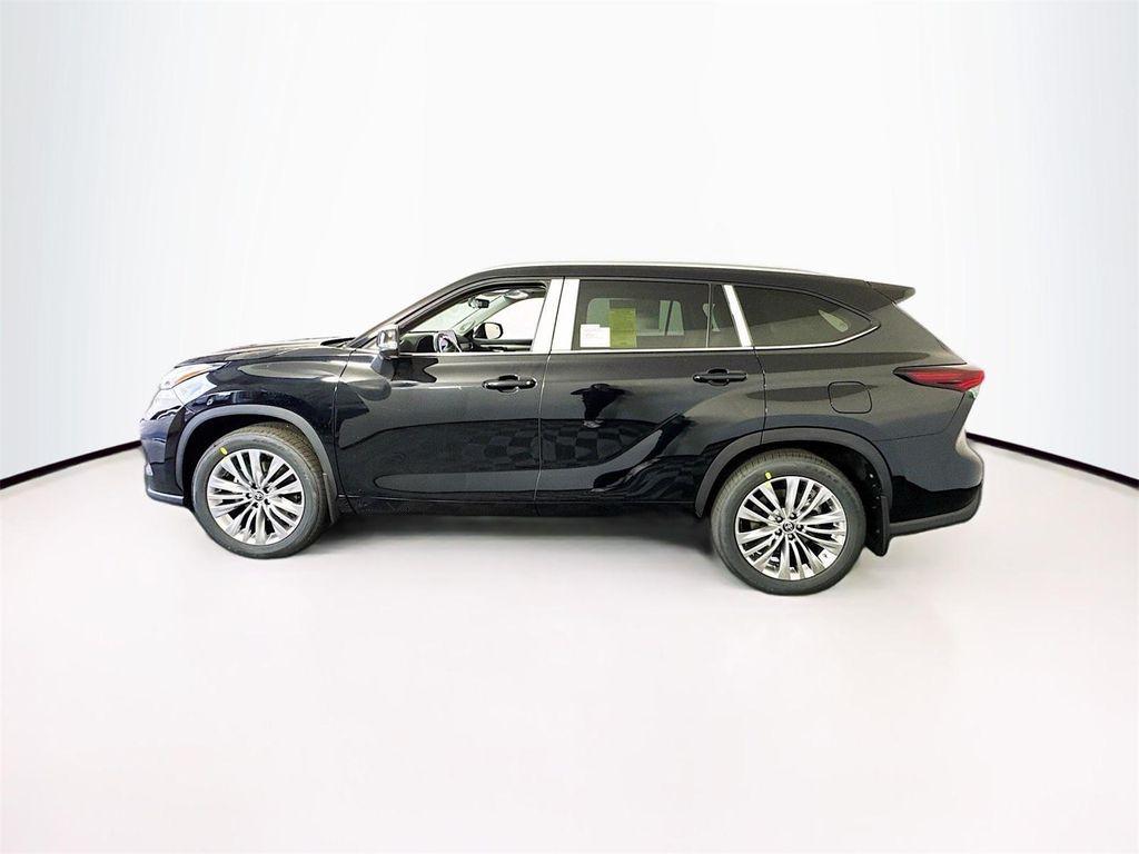new 2025 Toyota Highlander car, priced at $55,462