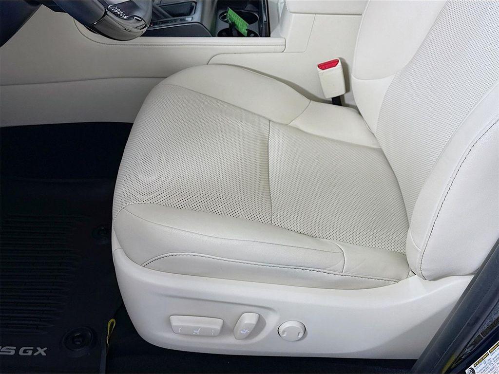 used 2023 Lexus GX 460 car, priced at $53,707