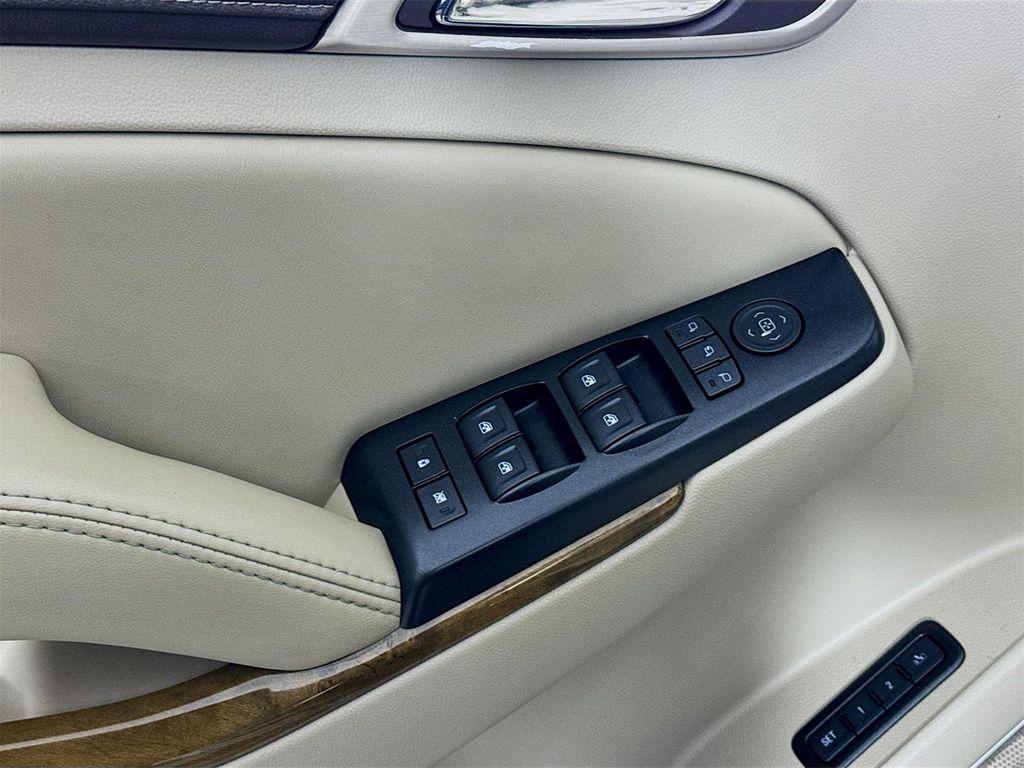 used 2017 GMC Yukon XL car, priced at $23,764