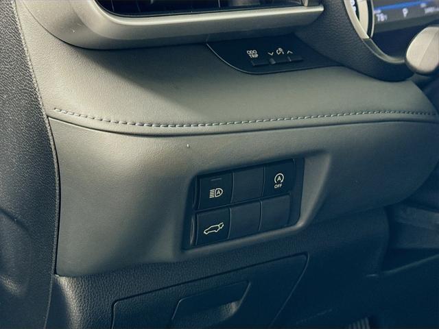 used 2023 Toyota Highlander car, priced at $39,510