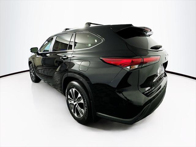 used 2023 Toyota Highlander car, priced at $39,510